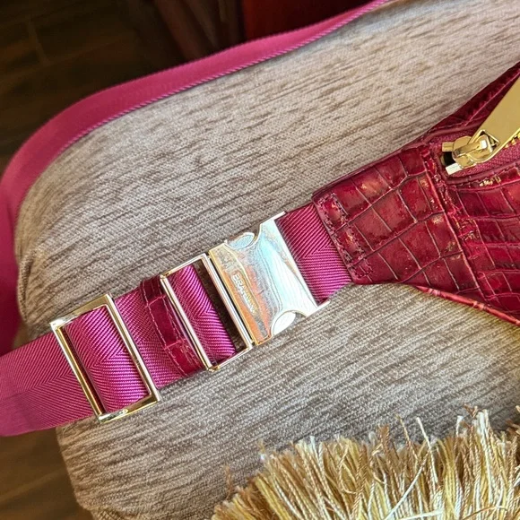 NWOT BRAHMIN Fanny pack, raspberry - Picture 3 of 6